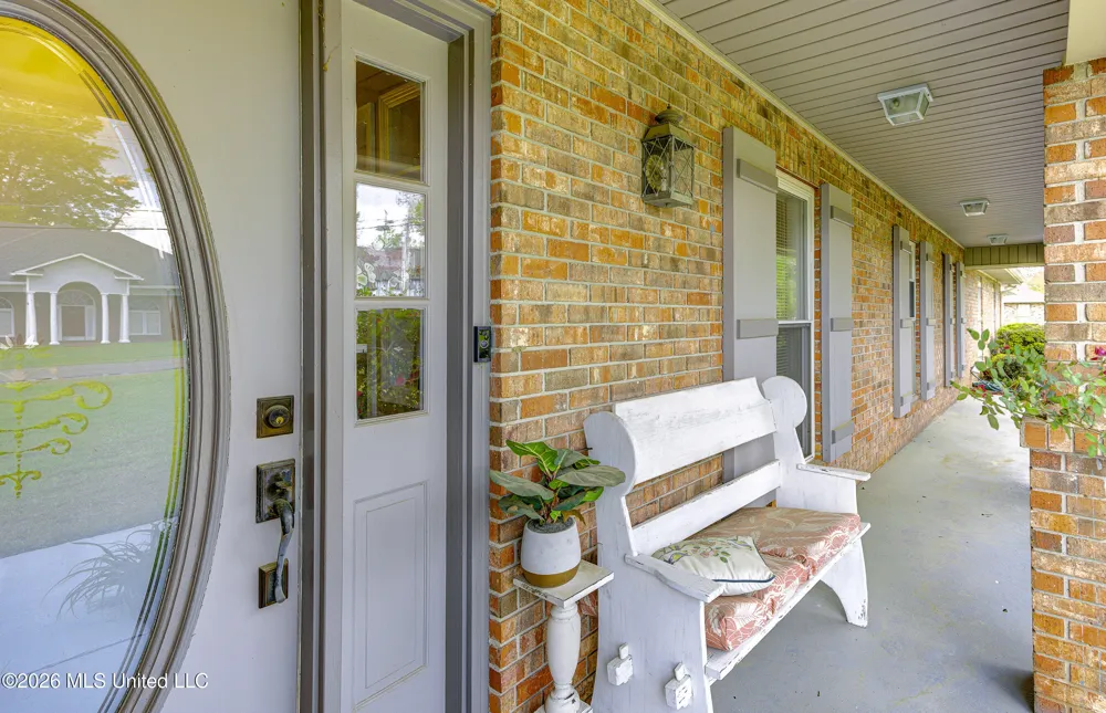 444 Ridgewood Vicksburg, MS 39180