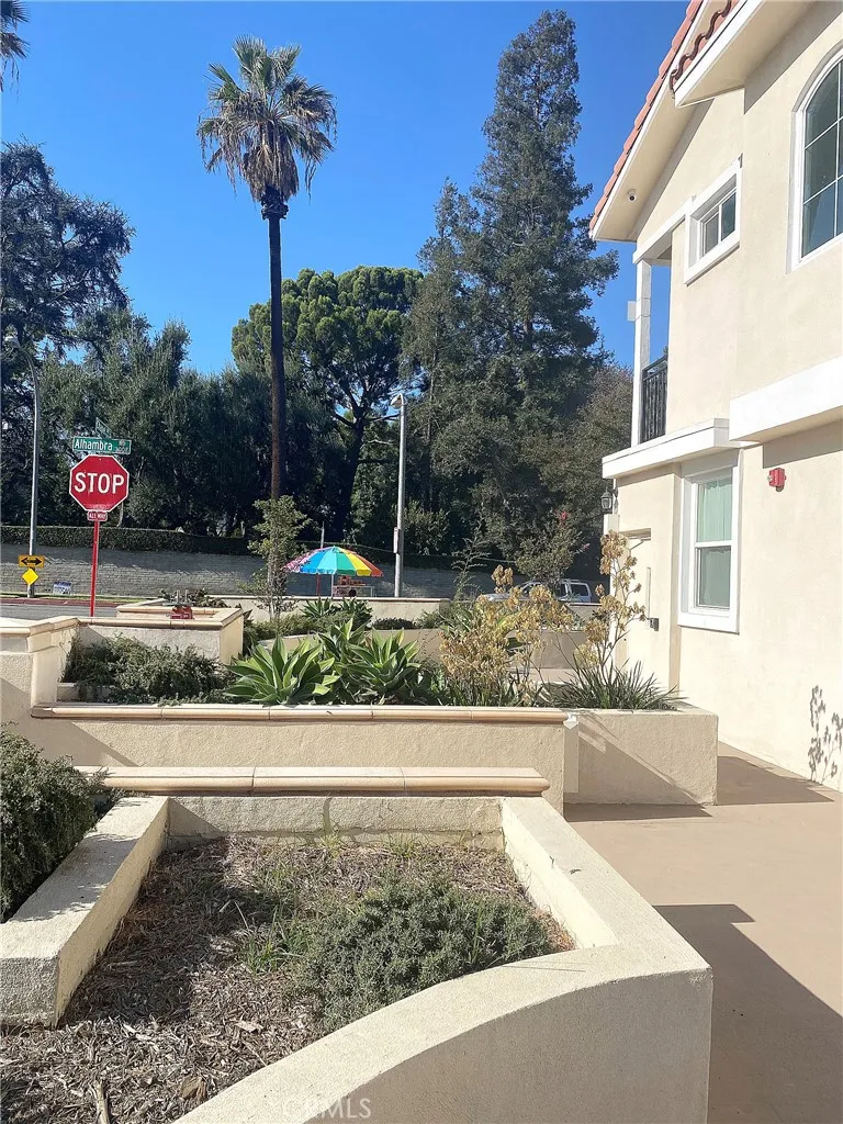 300 E Alhambra Road #E Alhambra, CA 91801