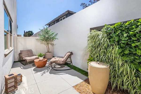 828 E Florista Lane Alhambra, CA 91801