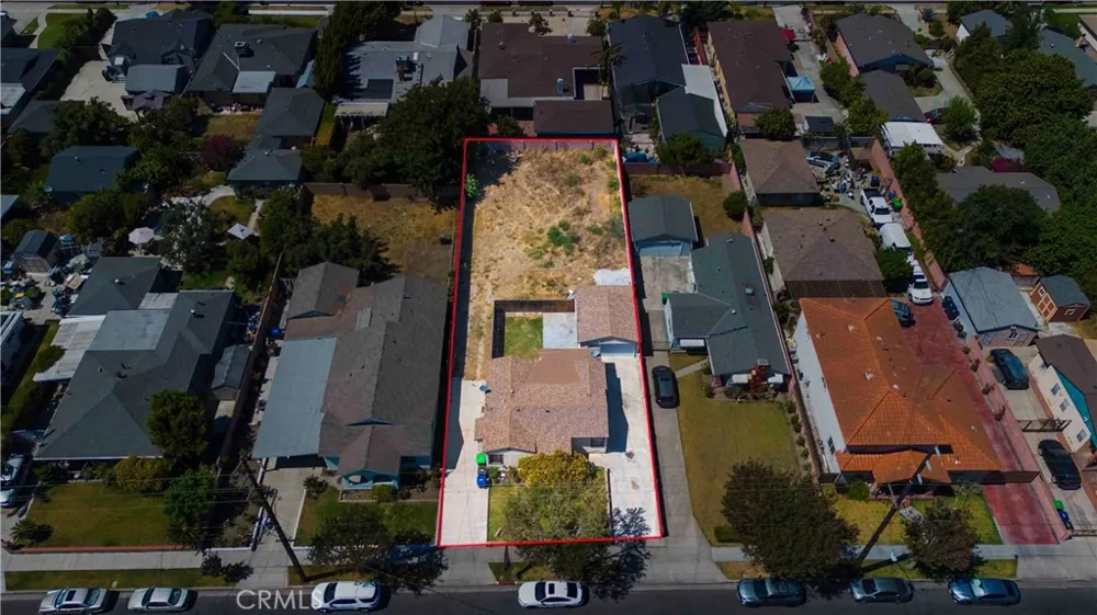 9055 Walnut Bellflower, CA 90706