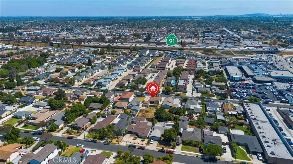 9055 Walnut Bellflower, CA 90706