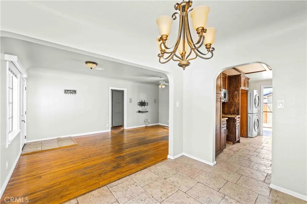9055 Walnut Bellflower, CA 90706