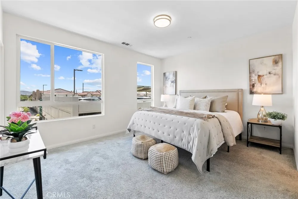172 Bahia Covina, CA 91722