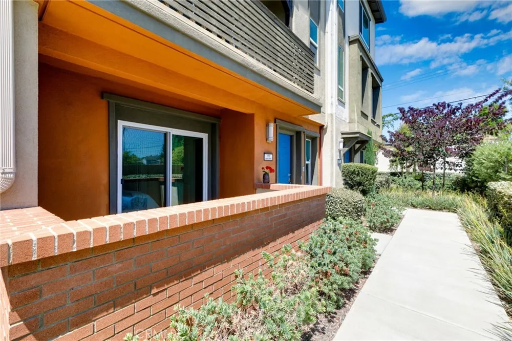 172 Bahia Covina, CA 91722