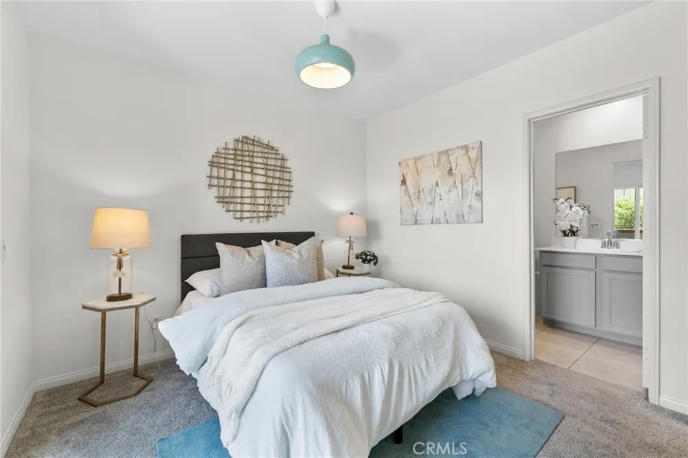172 Bahia Covina, CA 91722