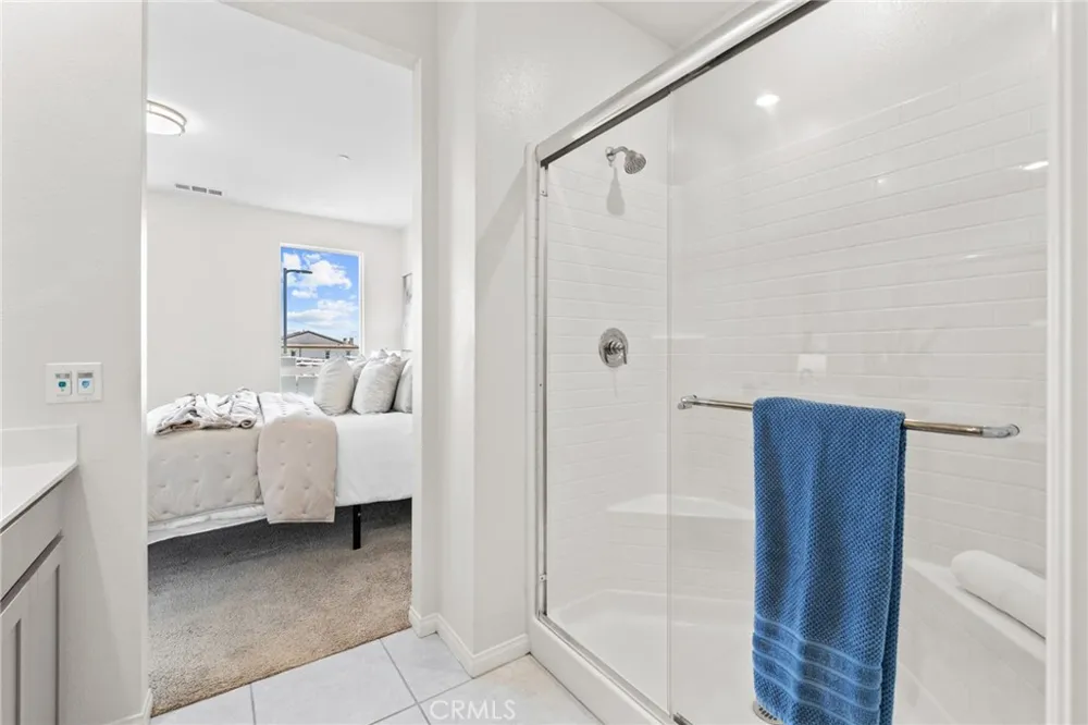 172 Bahia Covina, CA 91722