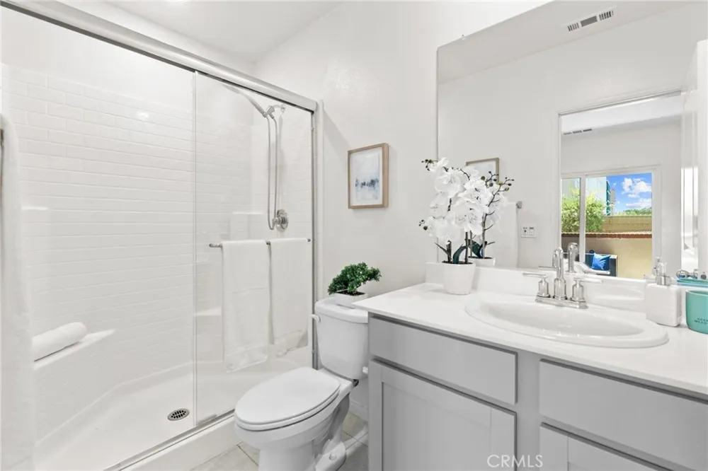 172 Bahia Covina, CA 91722