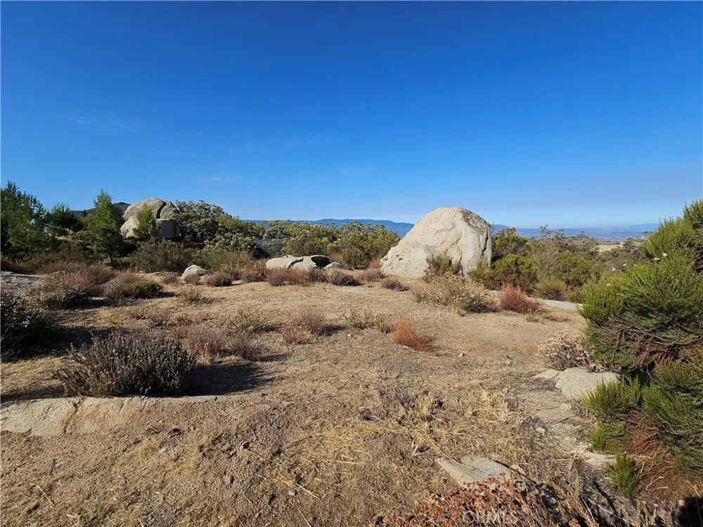 41173 Rocky Valley Way Aguanga, CA 92536