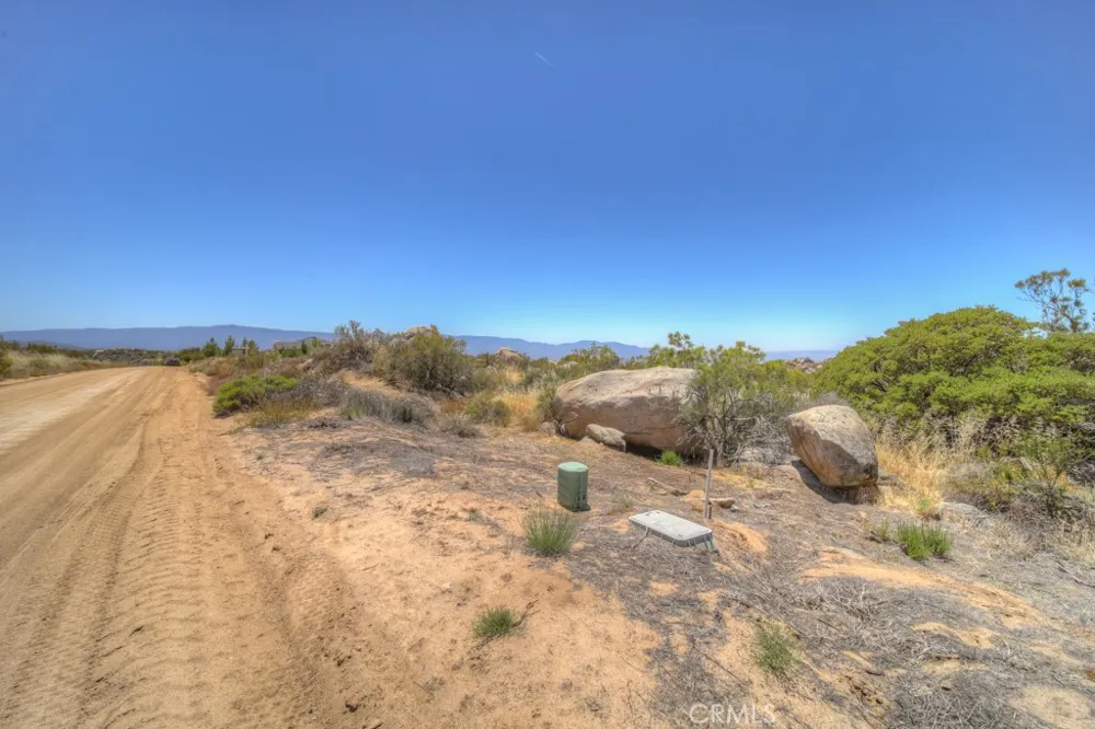 41173 Rocky Valley Way Aguanga, CA 92536