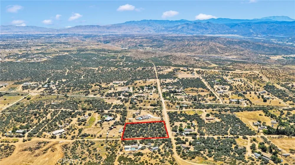 Sesame Rd Oak Hills, CA 92344