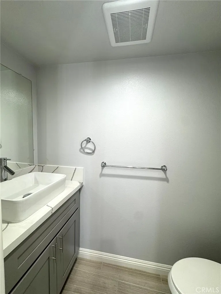 15616 Amar Road #L La Puente, CA 91744