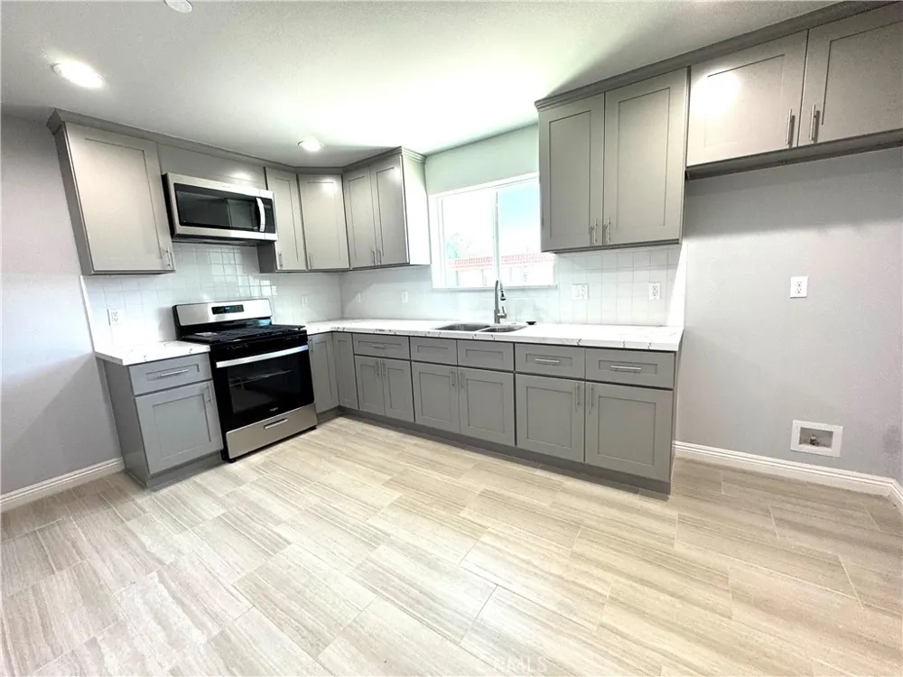 15616 Amar Road #L La Puente, CA 91744