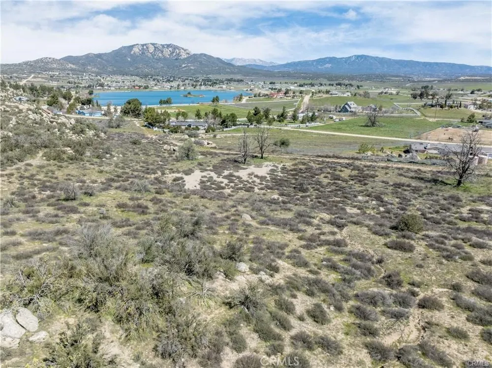 390 Lakeshore Boulevard Aguanga, CA 92536