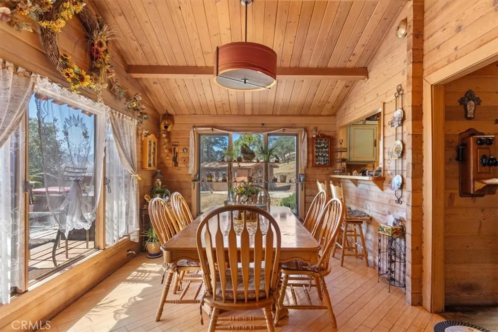 24087 Clover Spring Tehachapi, CA 93561
