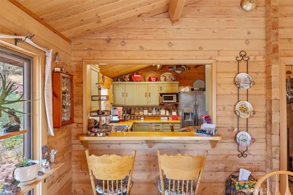 24087 Clover Spring Tehachapi, CA 93561