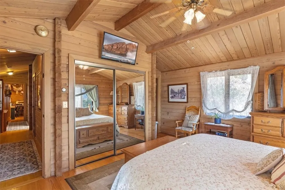 24087 Clover Spring Tehachapi, CA 93561