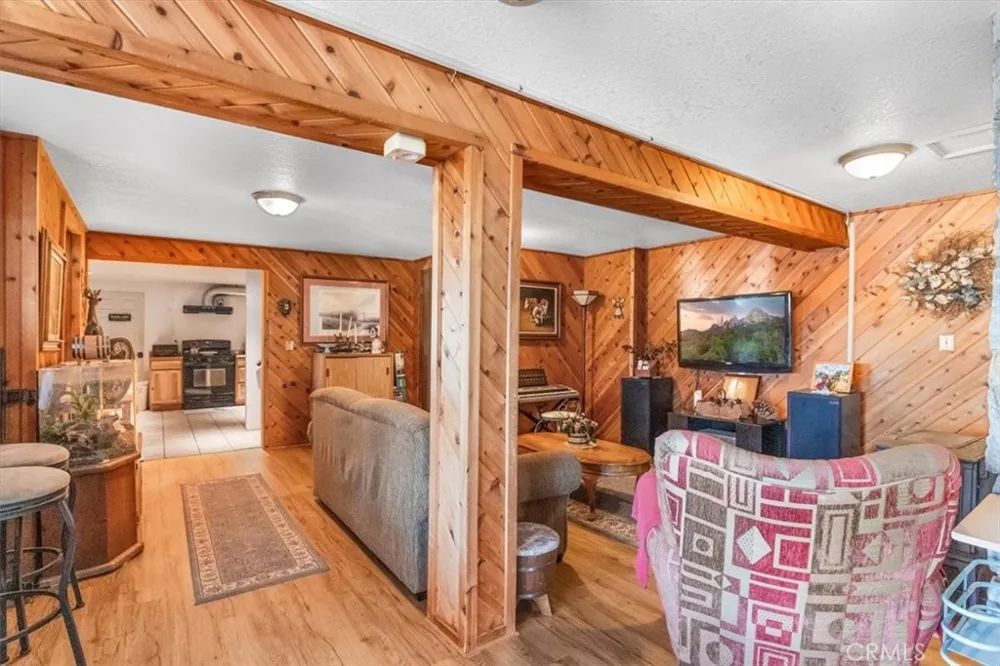 24087 Clover Spring Tehachapi, CA 93561
