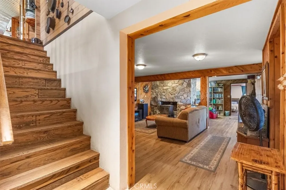 24087 Clover Spring Tehachapi, CA 93561