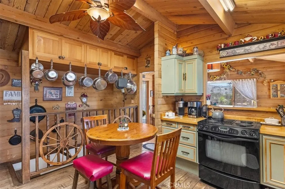 24087 Clover Spring Tehachapi, CA 93561