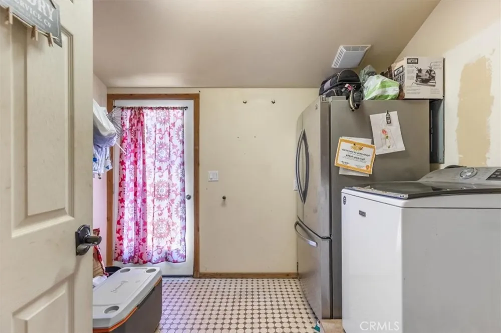 24087 Clover Spring Tehachapi, CA 93561