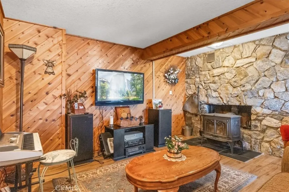 24087 Clover Spring Tehachapi, CA 93561