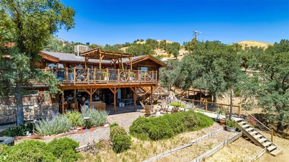 24087 Clover Spring Tehachapi, CA 93561