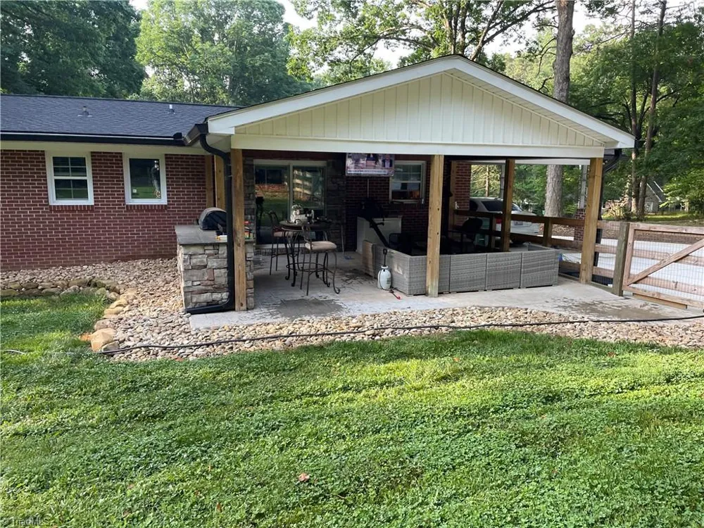 514 Crestview Drive Albemarle, NC 28001