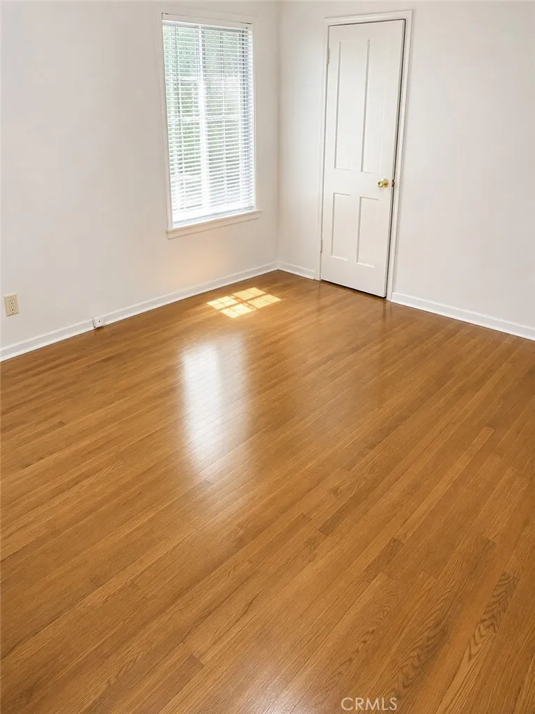 3871 Grayburn Los Angeles, CA 90008