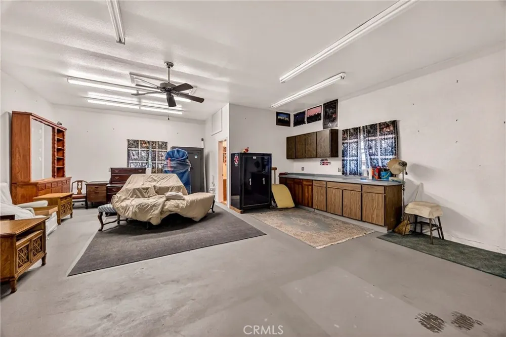 6463 Hollywood Magalia, CA 95954