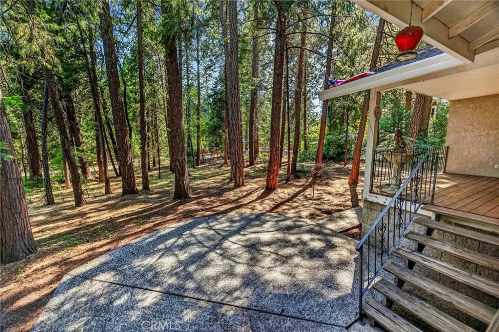 6463 Hollywood Magalia, CA 95954