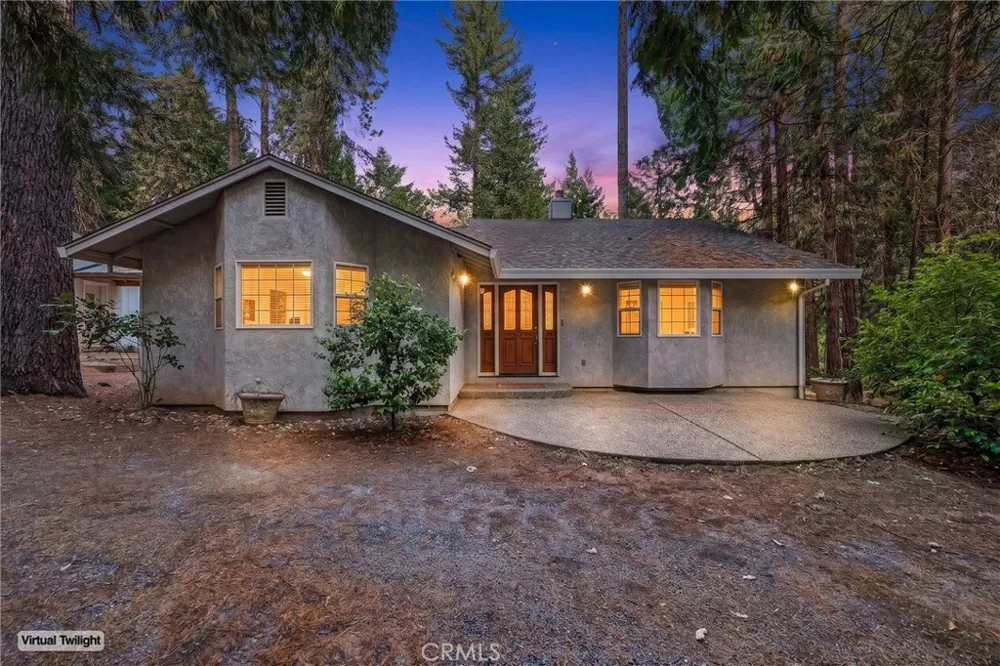 6463 Hollywood Magalia, CA 95954