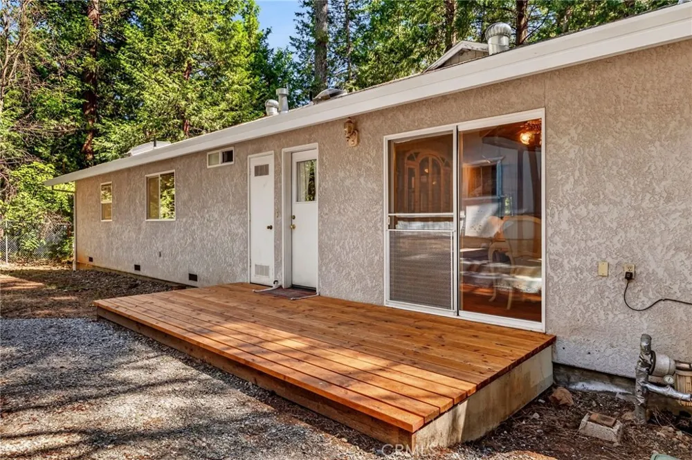 6463 Hollywood Magalia, CA 95954
