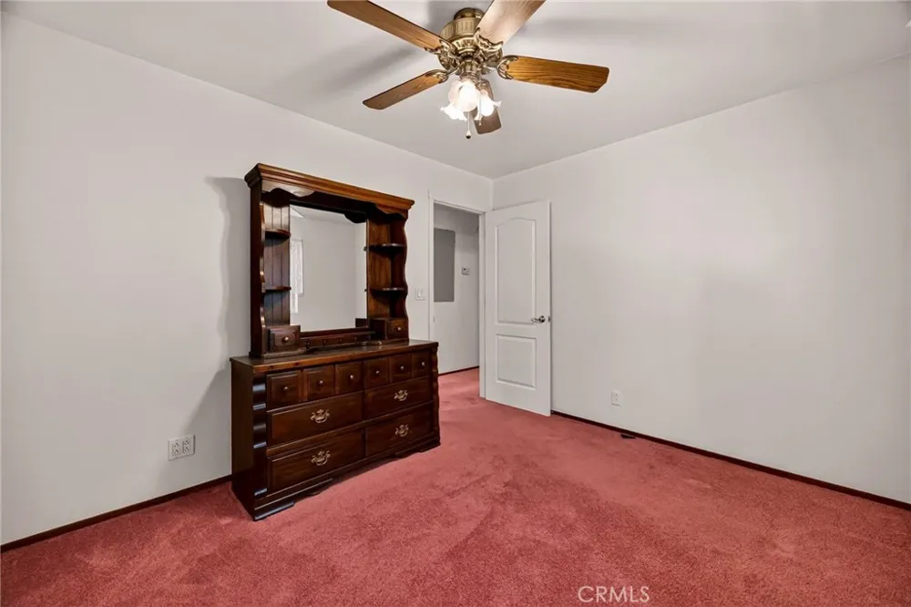 6463 Hollywood Magalia, CA 95954