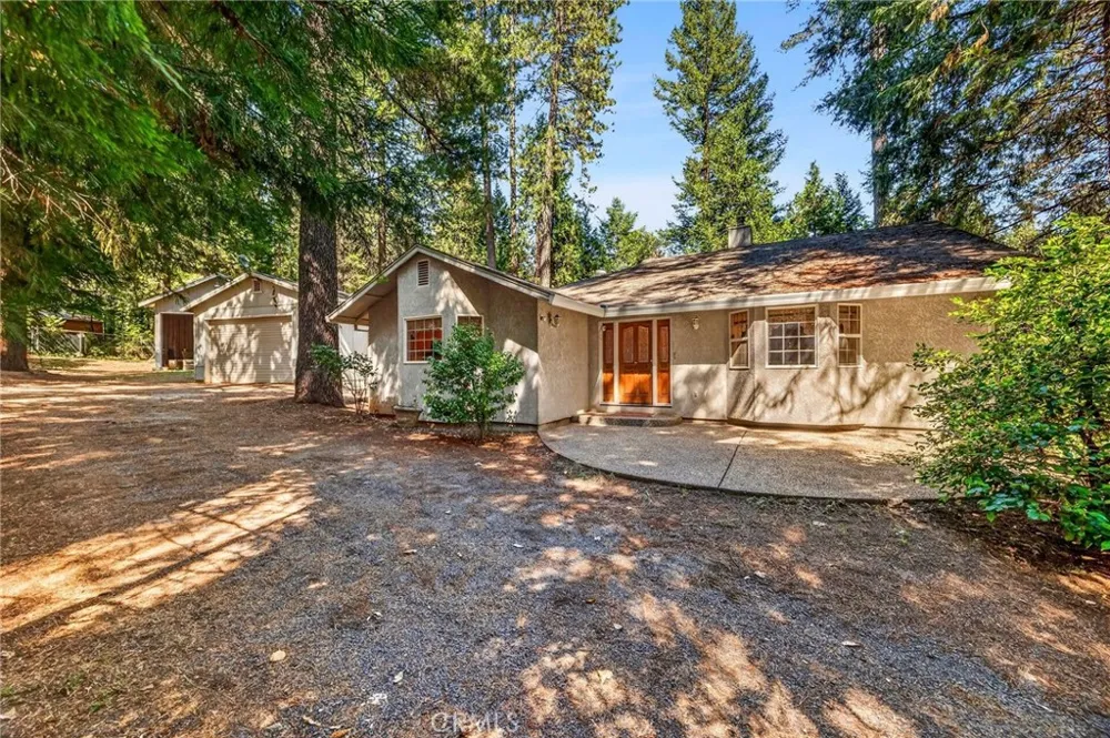 6463 Hollywood Magalia, CA 95954