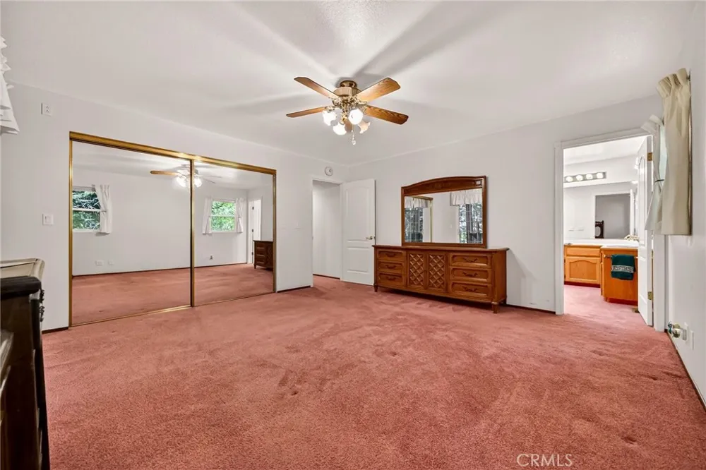 6463 Hollywood Magalia, CA 95954