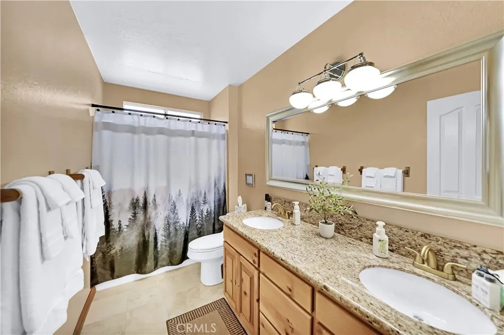 30895 Summit Drive Running Springs, CA 92382