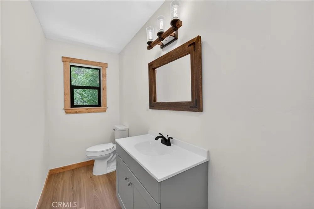 567 Maple Drive Cedar Glen, CA 92321