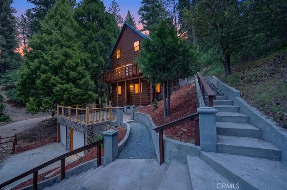 567 Maple Drive Cedar Glen, CA 92321