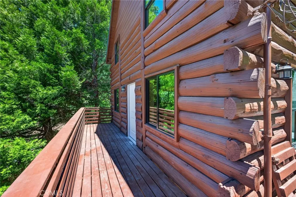 567 Maple Drive Cedar Glen, CA 92321