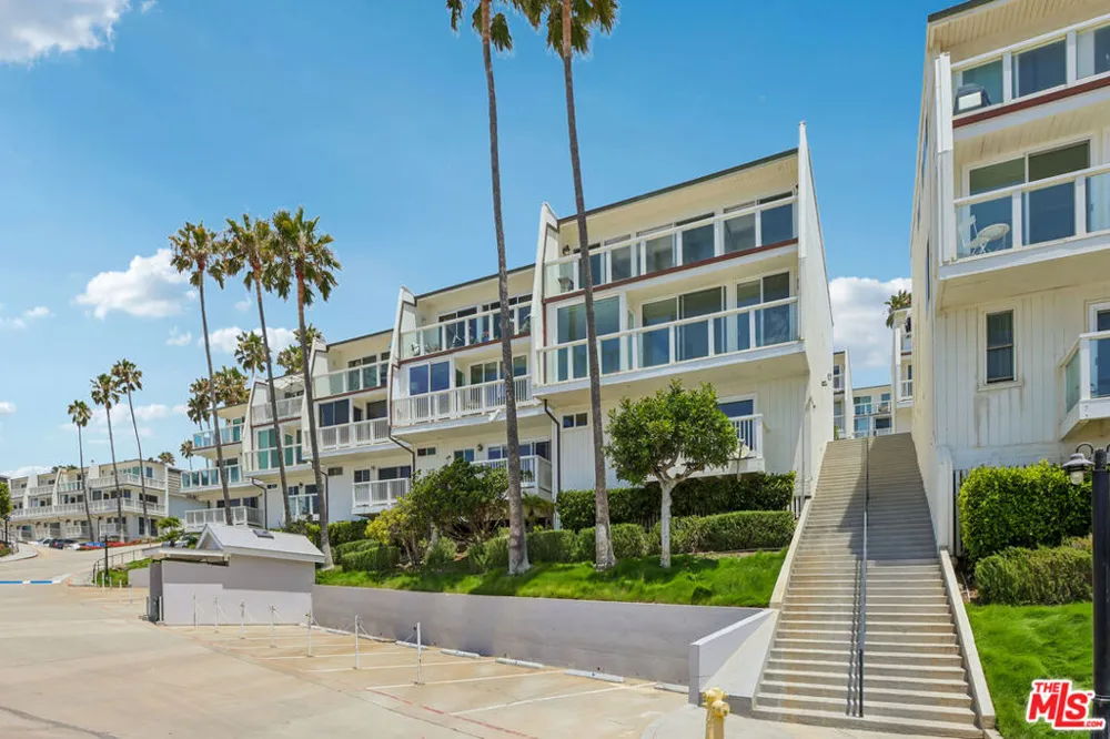 11920 Whitewater Lane Malibu, CA 90265