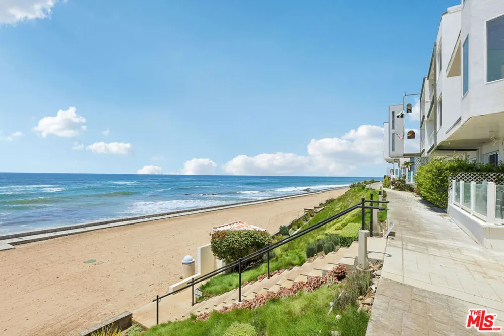 11920 Whitewater Lane Malibu, CA 90265
