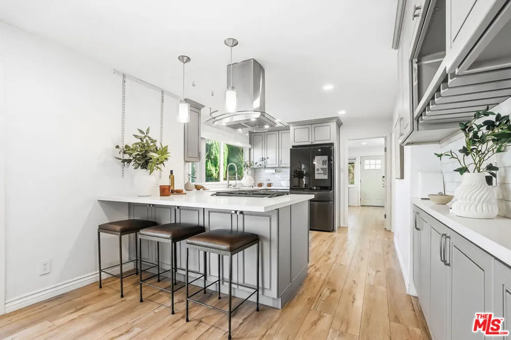 16421 Halldale Avenue Gardena, CA 90247