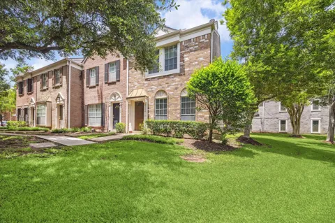 2930 Grants Lake Boulevard #2104