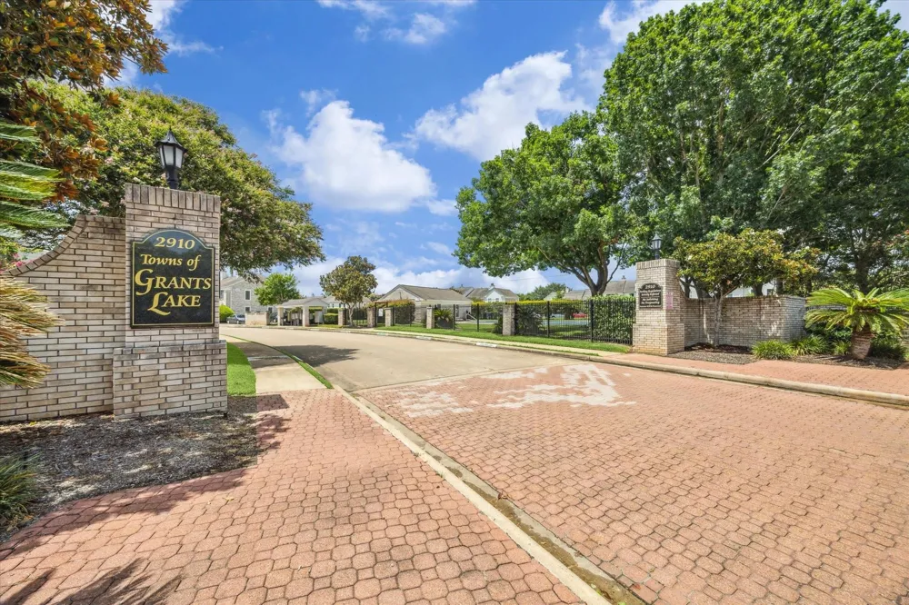 2930 Grants Lake Boulevard #2104 Sugar Land, TX 77479