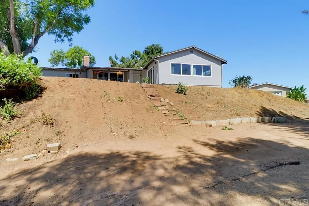 8560 Winter Gardens Boulevard Lakeside, CA 92040