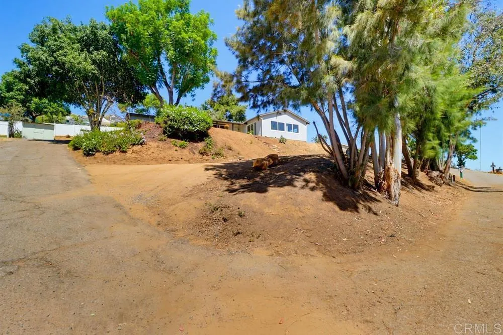 8560 Winter Gardens Boulevard Lakeside, CA 92040