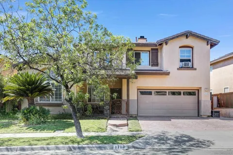 1713 Fawntail Ct