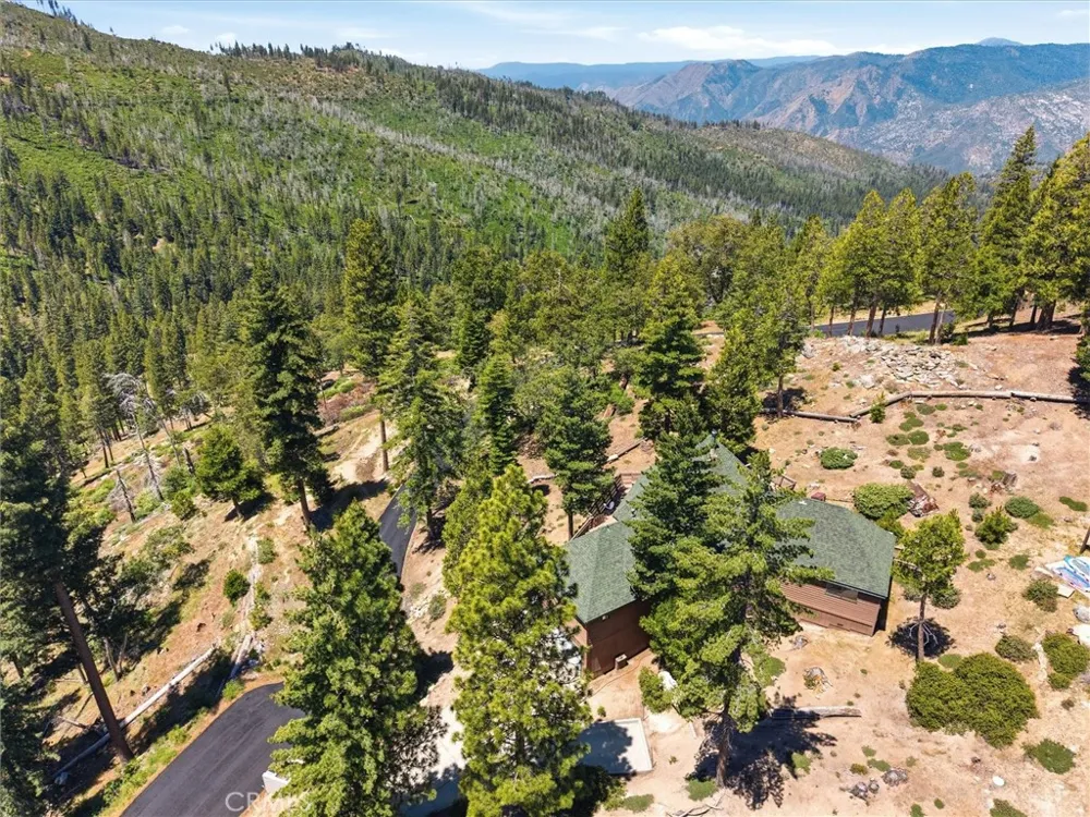 7273 Yosemite Park Yosemite, CA 95389