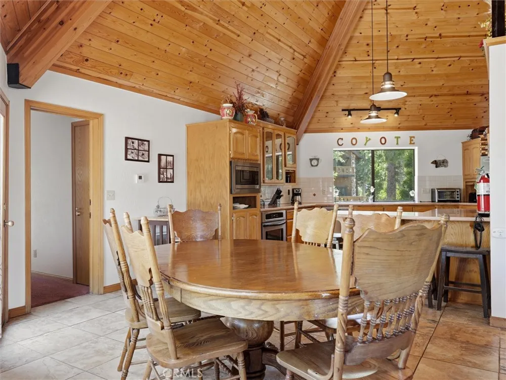 7273 Yosemite Park Yosemite, CA 95389