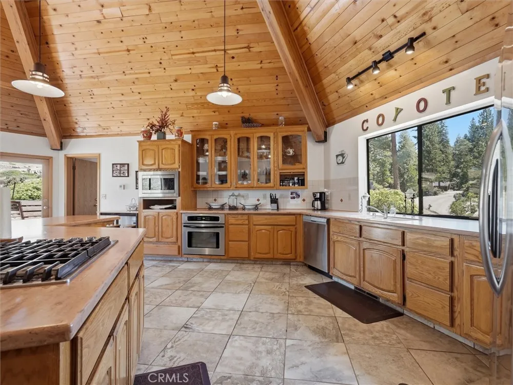 7273 Yosemite Park Yosemite, CA 95389